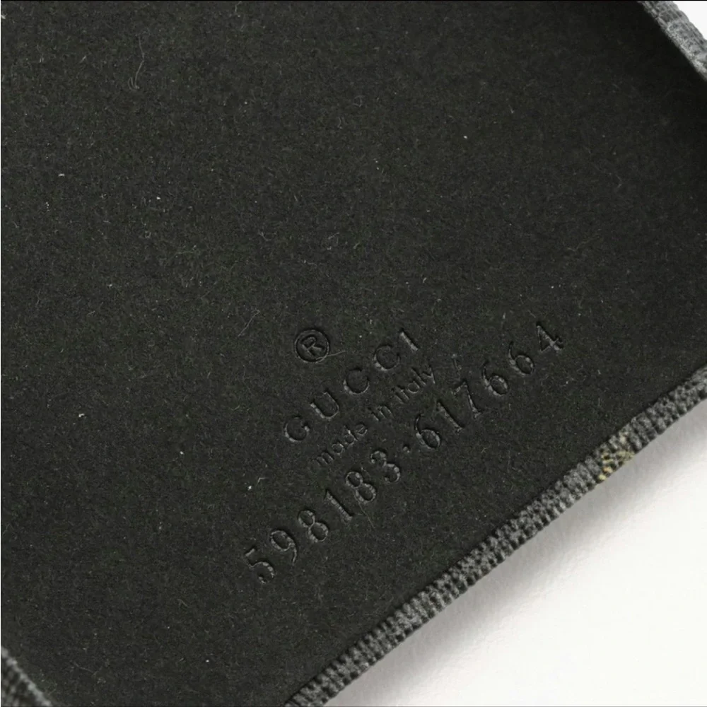 Gucci iPhone X/XS Hard Case in GG Supreme Tiger Print - Picture 3 of 3